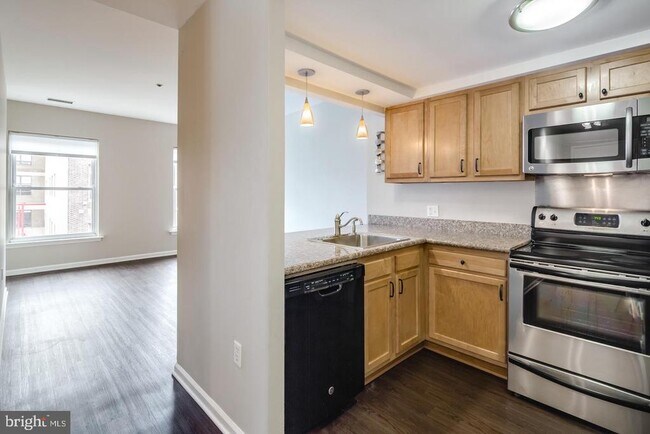 Building Photo - 234 N 3rd St