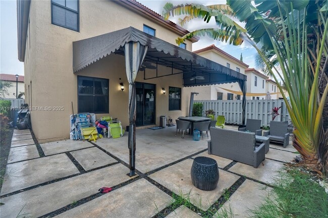 Building Photo - 8825 NW 100th Pl