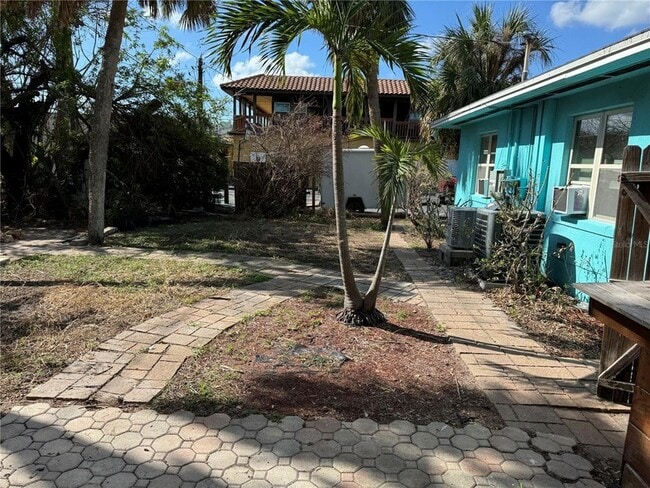 Building Photo - 412 73rd Ave