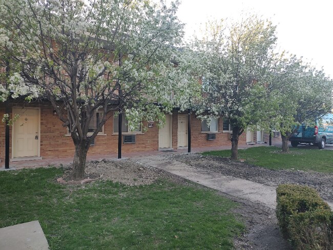 Building Photo - 8500 Waukegan Rd