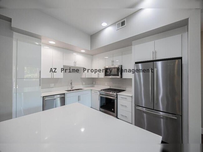 Building Photo - 7300 E Earll Dr