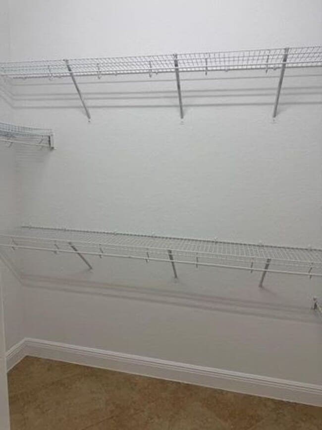 Building Photo - 3201 John's Pl