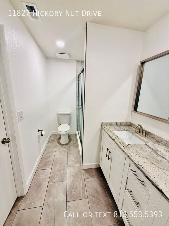 Building Photo - 11827 Hickorynut Dr