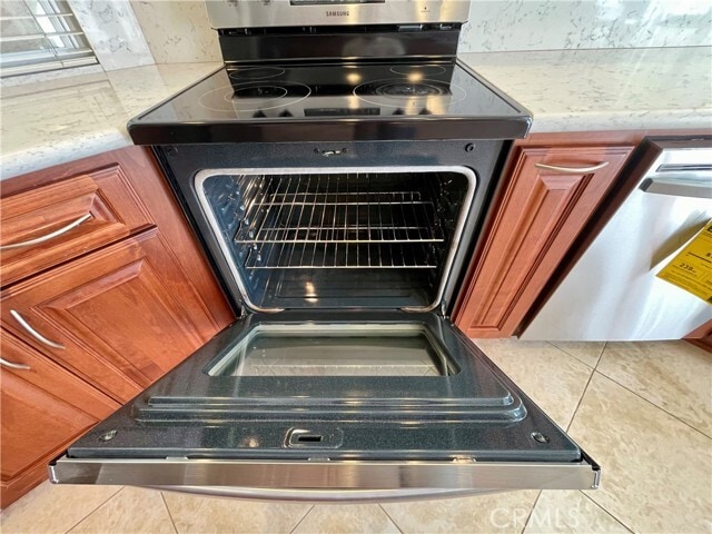 Building Photo - 28082 Palmetto Ct