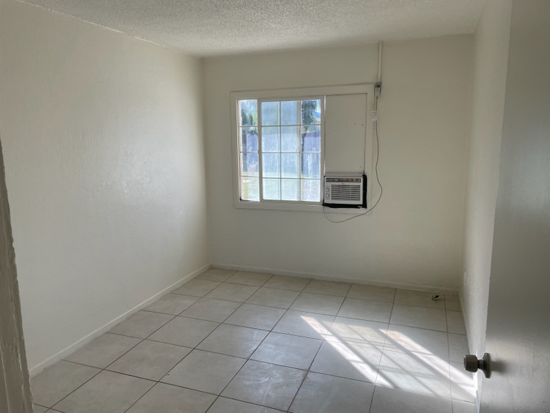 Building Photo - 32350 Rancho Vista Dr