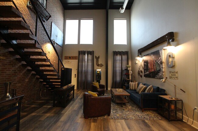 Building Photo - The Cannery Lofts - R5 (Furnished)