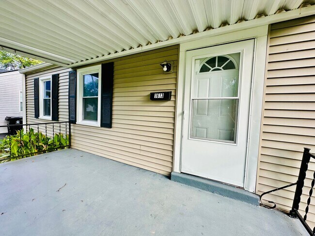 Building Photo - 2BR off Taylor Blvd with open floor plan *$400 off 1st months rent*