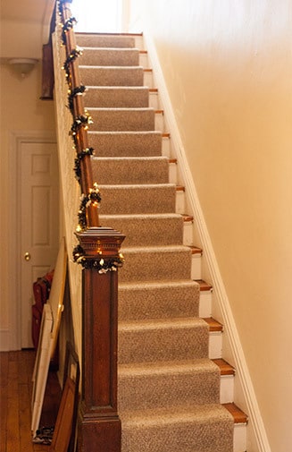 Building Photo - Southside Flats 4 Bedroom! Rooftop Deck! Central AC! Laundry Included!