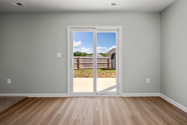 Building Photo - 2854 Meadowview Blvd