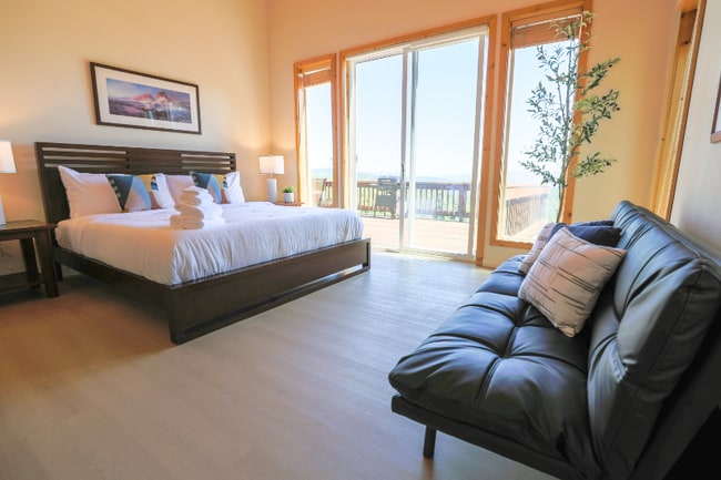 Building Photo - 12996 Oberwald Way