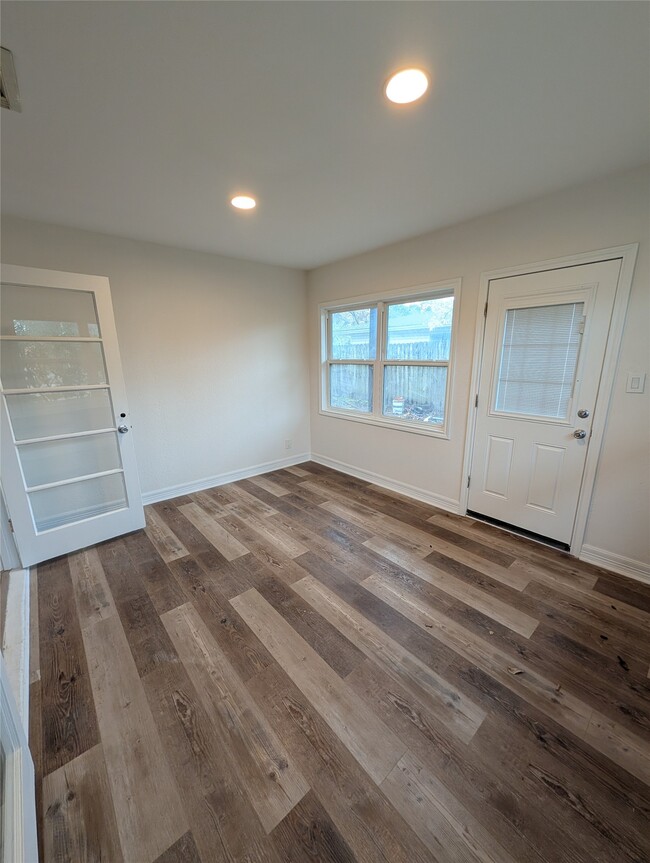 Building Photo - 4110 Ella Blvd