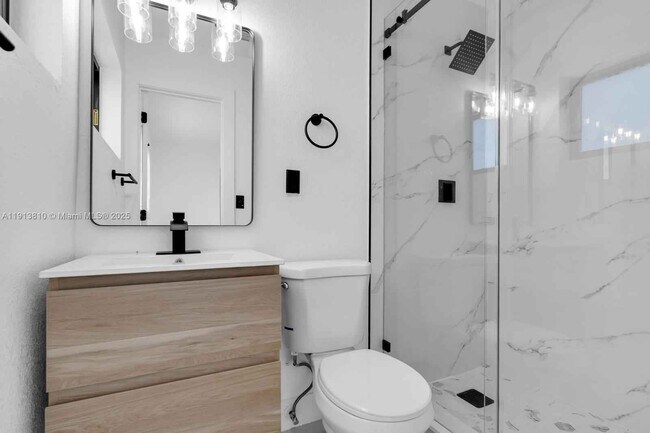 Building Photo - 1041 NW 199th St