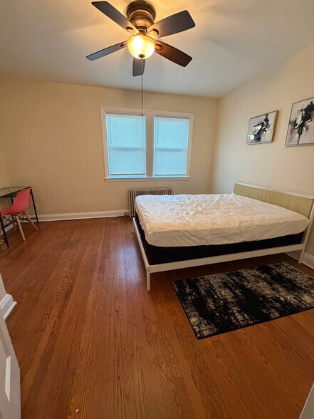 Building Photo - 507 E Cold Spring Ln