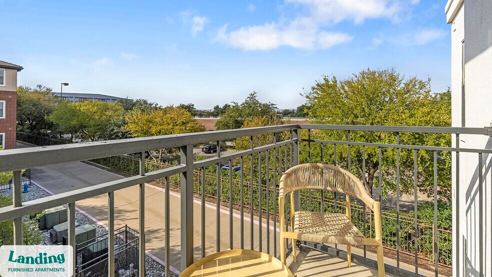 Building Photo - 15777 Quorum Dr