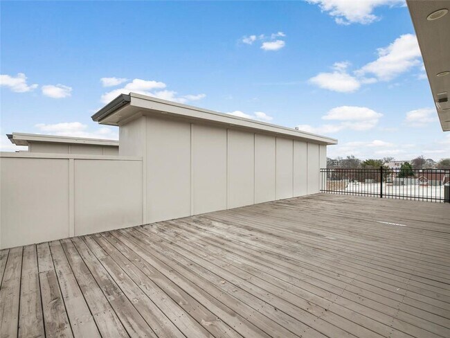Building Photo - 339 Brownstones Cir NE