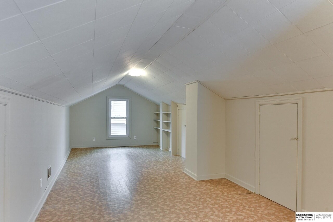 Building Photo - 4667 Poppleton Ave