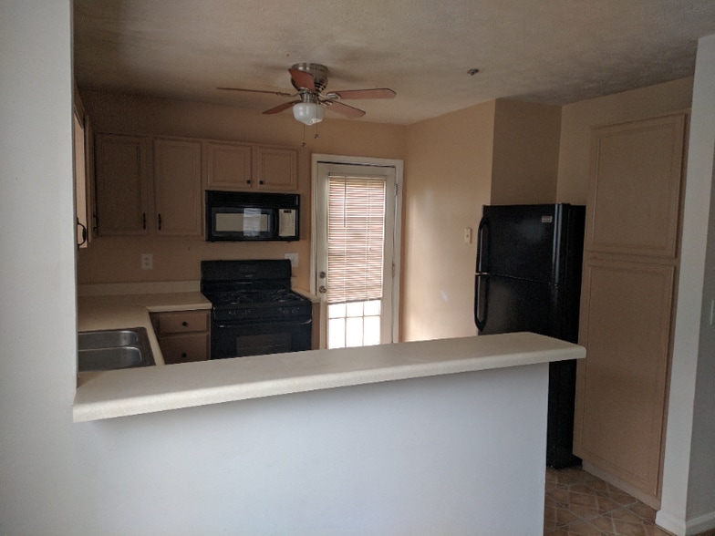 Building Photo - 2355 Wellington Cir