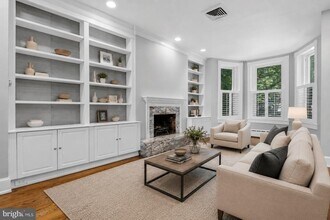 Building Photo - 3044 Cambridge Pl NW