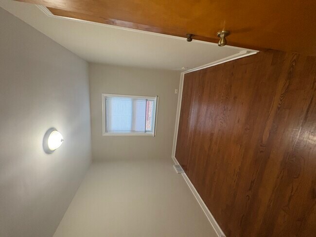 Building Photo - 4934 Mulford St