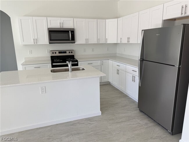 Building Photo - 3005 31st St W