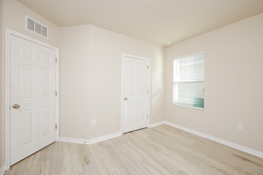 Building Photo - 5341 Shell Mound Cir