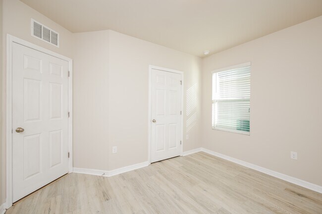 Building Photo - 5341 Shell Mound Cir