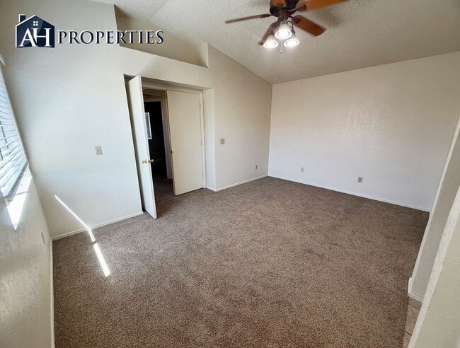 Building Photo - 7203 W Kimberly Way