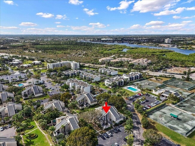 Building Photo - 1605 US-1