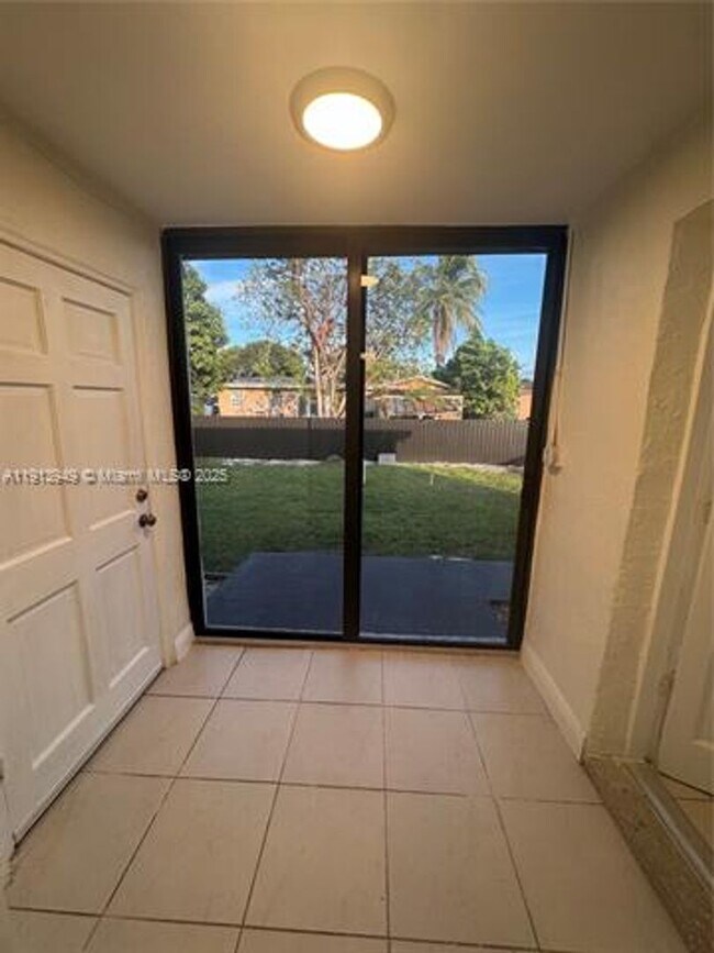 Building Photo - 29523 SW 144th Ct