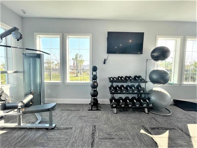 Building Photo - 12183 High Rock Wy