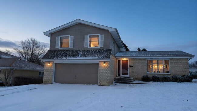 Building Photo - 1125 Charlene Ln