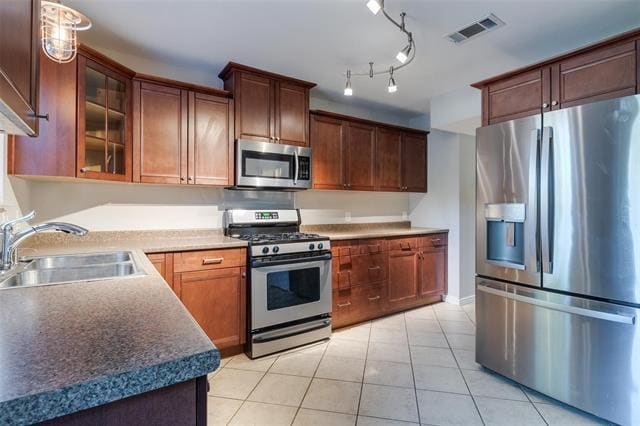 Building Photo - 540 Aqua Dr
