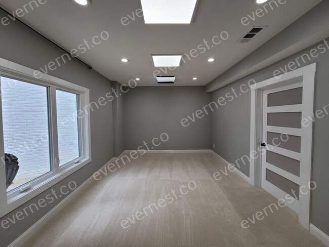 Building Photo - 398 Dunleven Manor Walk NE