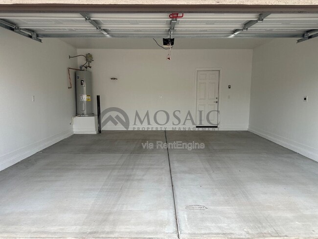 Building Photo - 5736 S Daisy Patch Pl