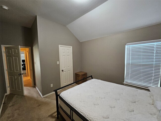 Building Photo - 6002 Fulton Meadows Ln
