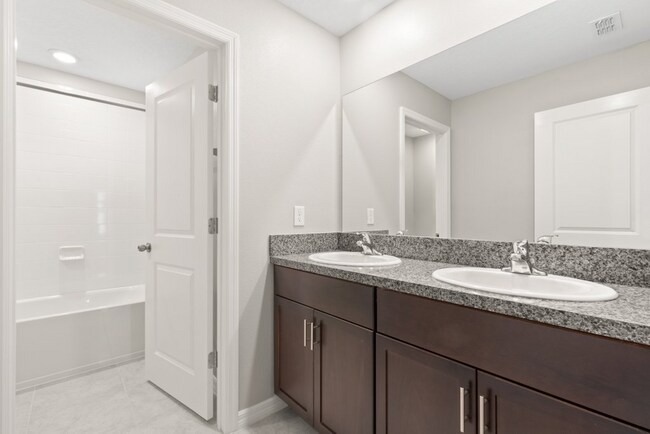 Building Photo - LIKE NEW 5 Bedroom Home for Rent in Shell Cove!