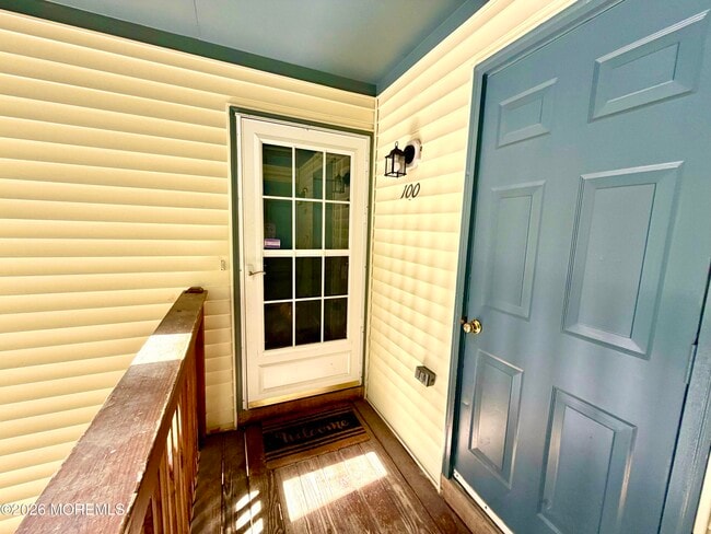 Building Photo - 100 Puffin Glade
