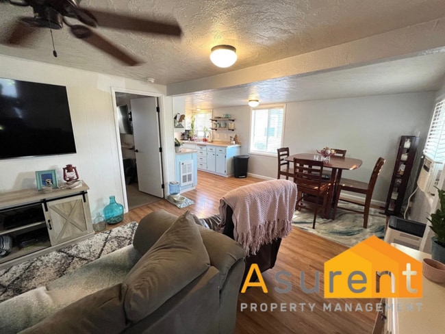 Building Photo - Beautiful Single-Level Home Located in the...