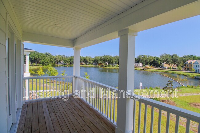 Building Photo - 448 Bluegill Ln