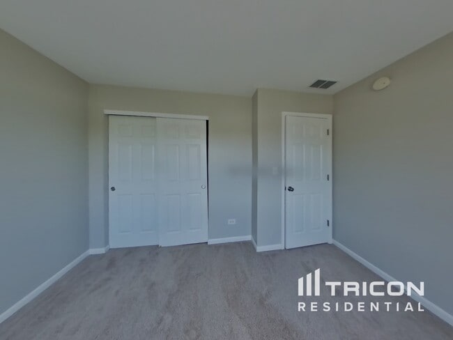 Building Photo - 23047 Ironwood Dr