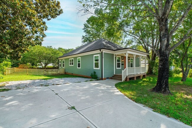 Building Photo - Beautifully Built Ranch Home in Desirable ...
