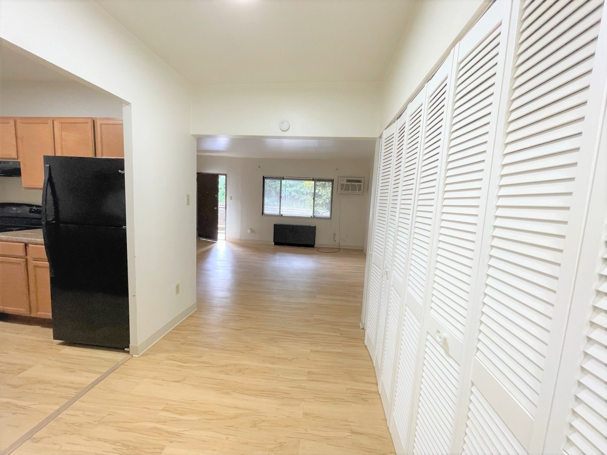 Building Photo - 6350 Forward Ave