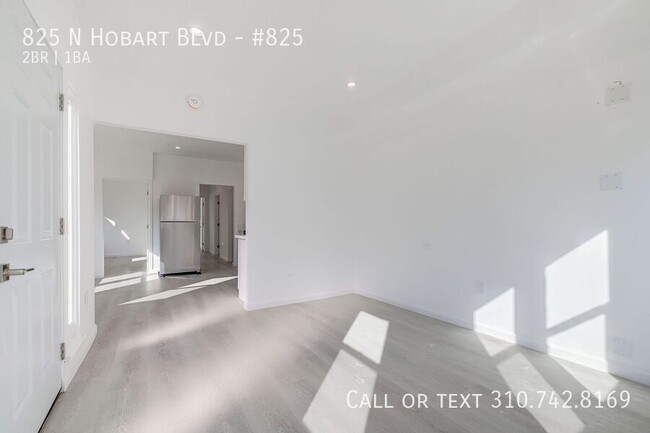 Building Photo - Charming Fully Remodeled 2-Bedroom Apartme...