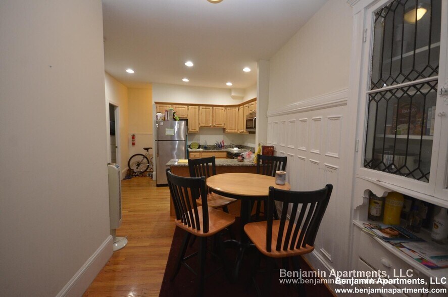 Primary Photo - 1316 Commonwealth Ave
