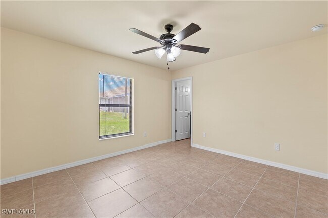 Building Photo - 3022 SW 15th Pl