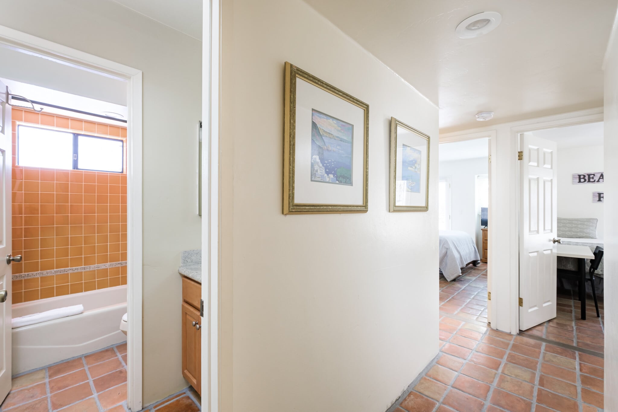 Building Photo - 732 Jersey Ct