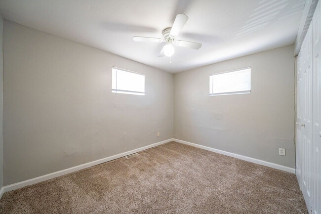 Building Photo - 511 Elsmere St