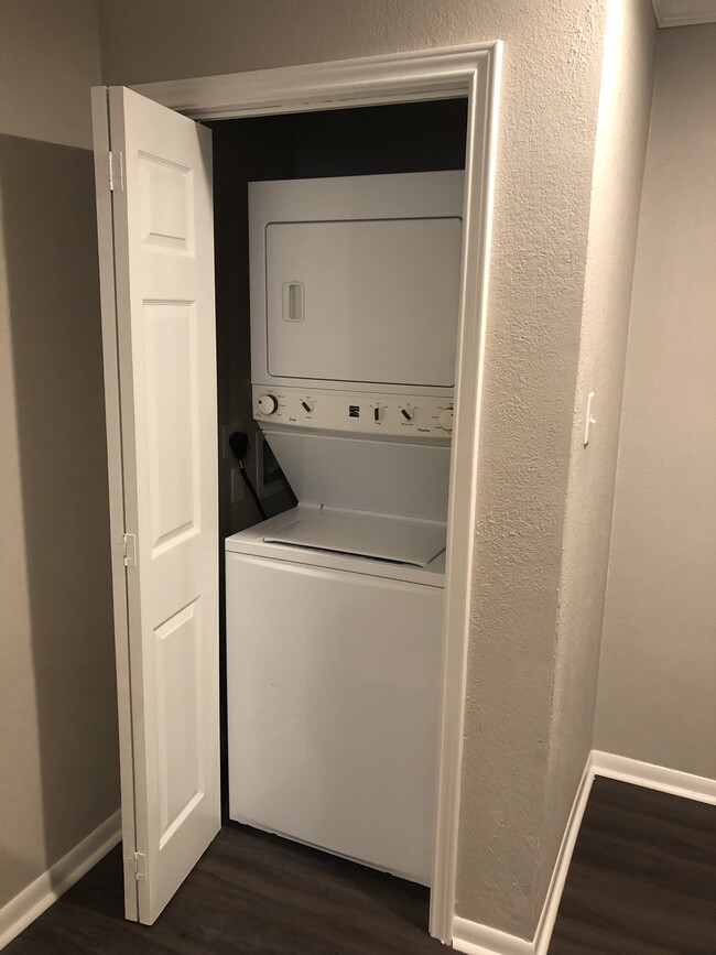 In home washer & dryer - 1822 Avenue M 1/2