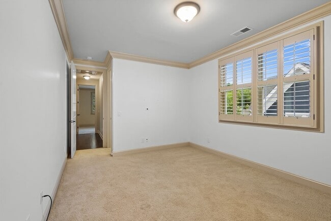 Building Photo - 444 Wild Elm St