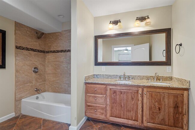 Building Photo - 6202 Hillston Dr